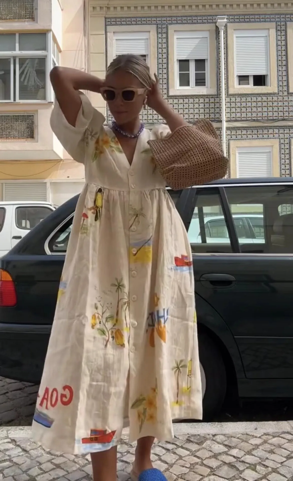 Fashionable printed V-neck cute short-sleeved loose dress